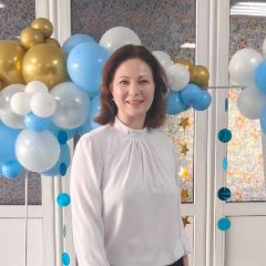 Лапшина Елена